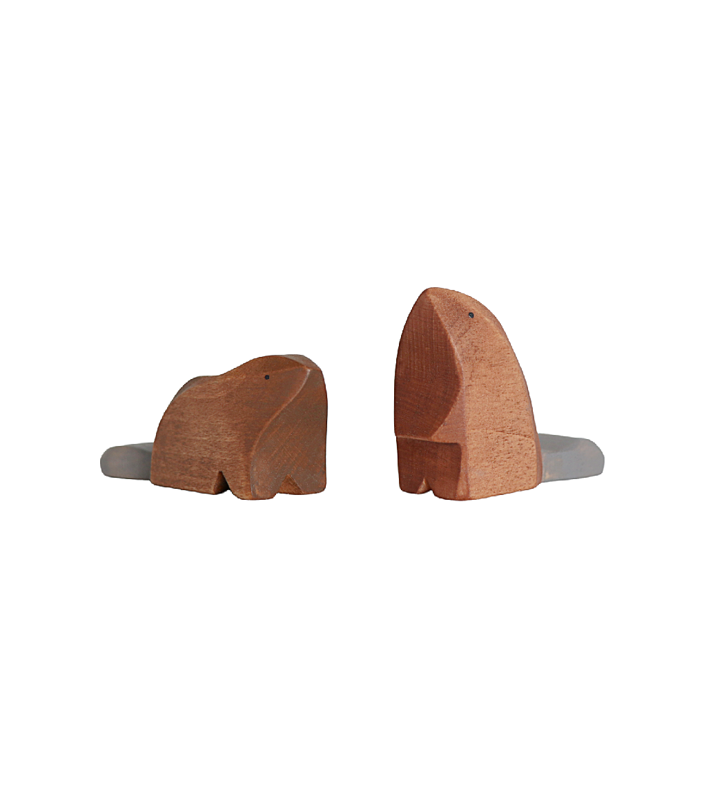 Brin d’Ours Pair of Wooden Beavers