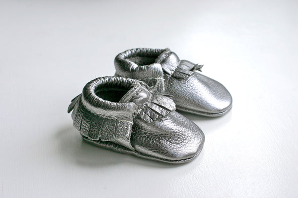 Freshly Picked Moccasin Review (infant edition)